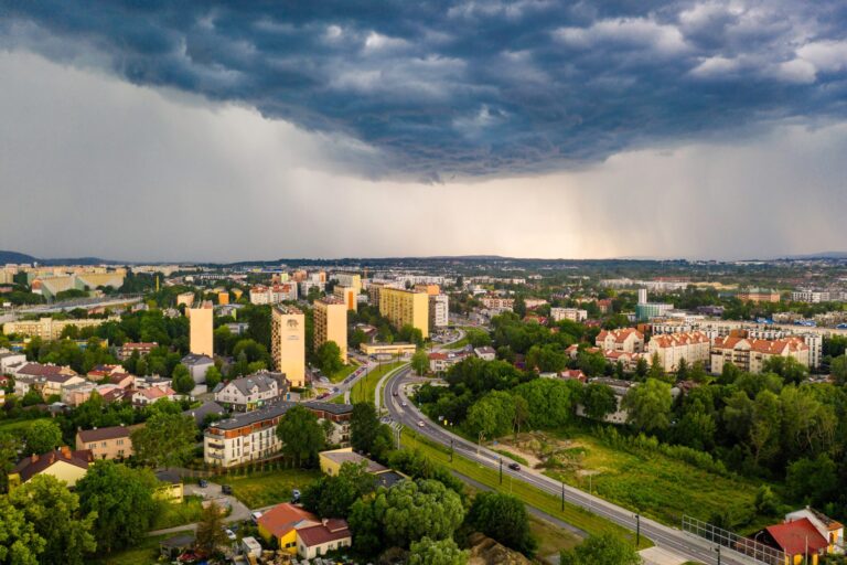 5_ulicki_burza-scaled