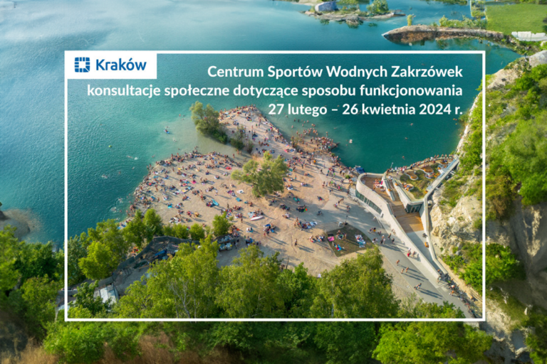 Zdjęcie przedstawia - Park Zakrzówek z informacją "Parku Zakrzówek w tym Centrum Sportów Wodnych"
